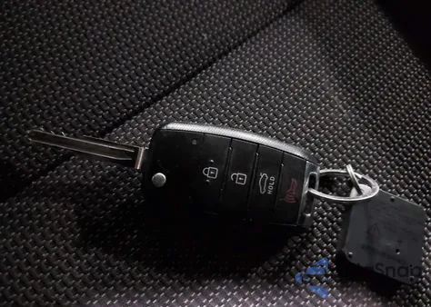 2018 Kia Forte Lx из США, поврежденный, VIN 3KPFK4A79JE274443